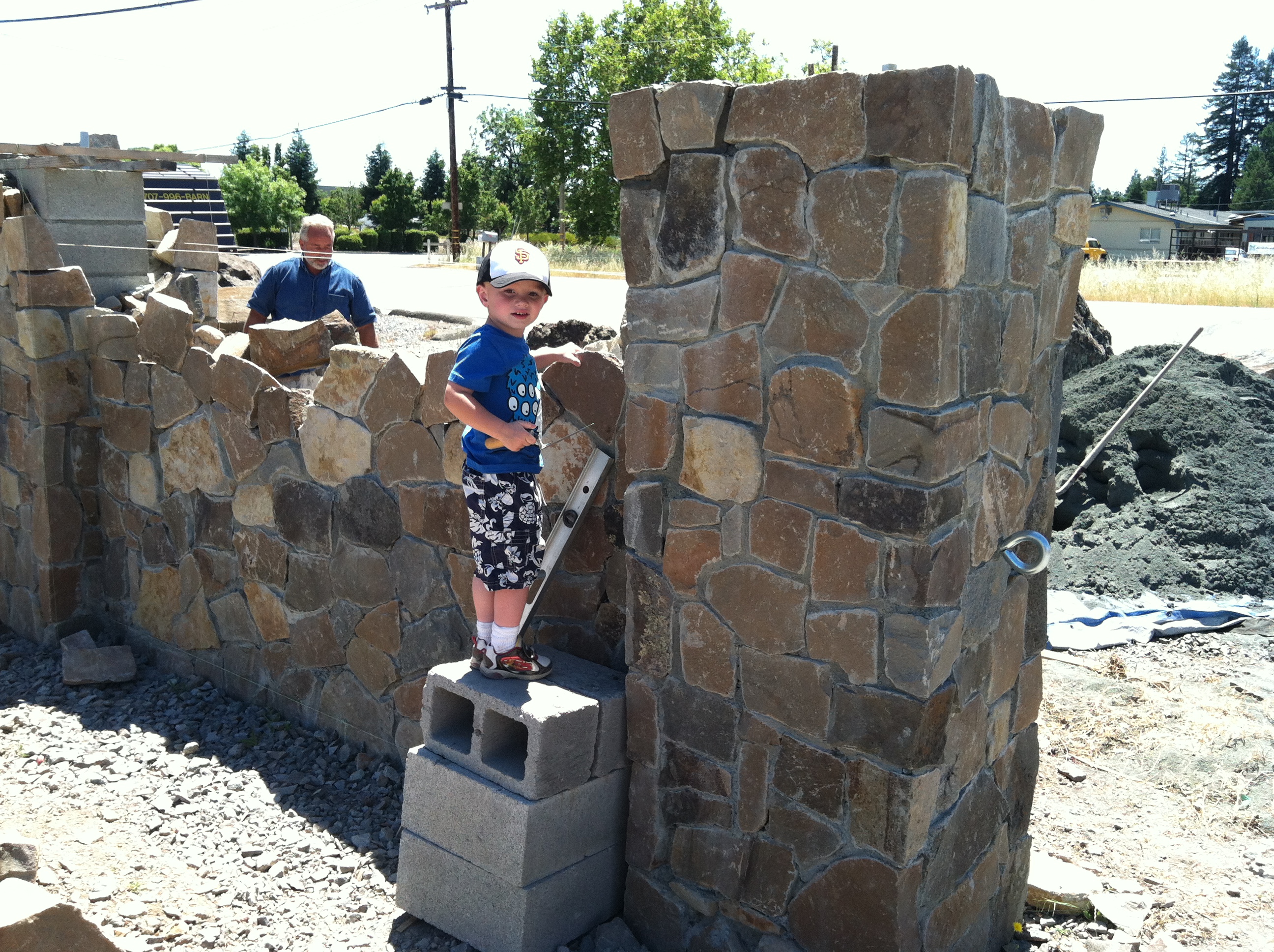 Basalt Chip Wall